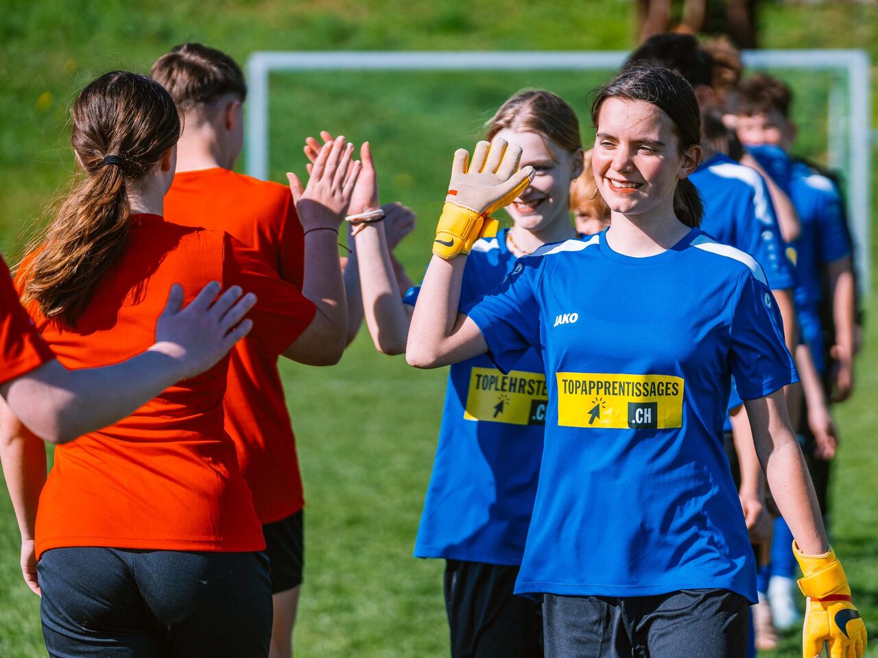 Nachwuchsförderung auf der grünen Wiese 